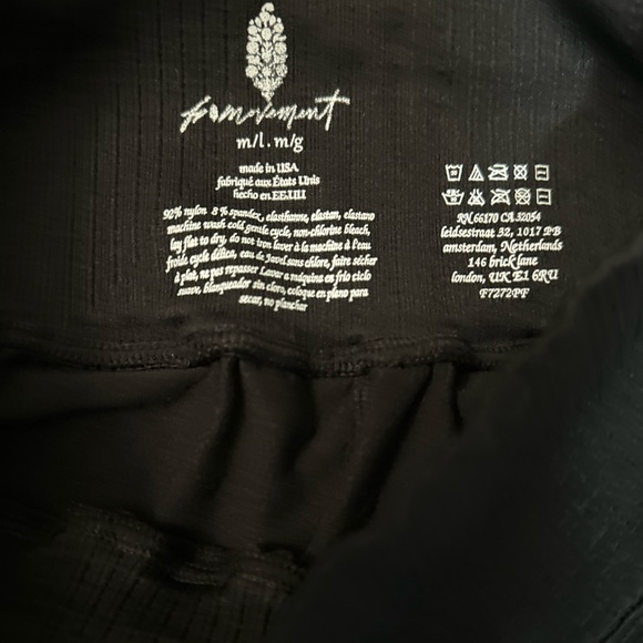 🛑SOLD!🛑 Free People Happiness Runs Muscle Tank & Good Karma Flare Leggings SET - Picture 13 of 16